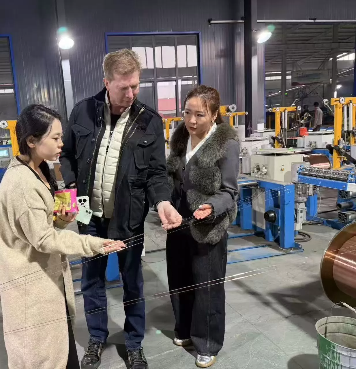 UK Clients Visit Hebei Honglin Cable Factory to Inspect Power Cable and Rubber Cable Production