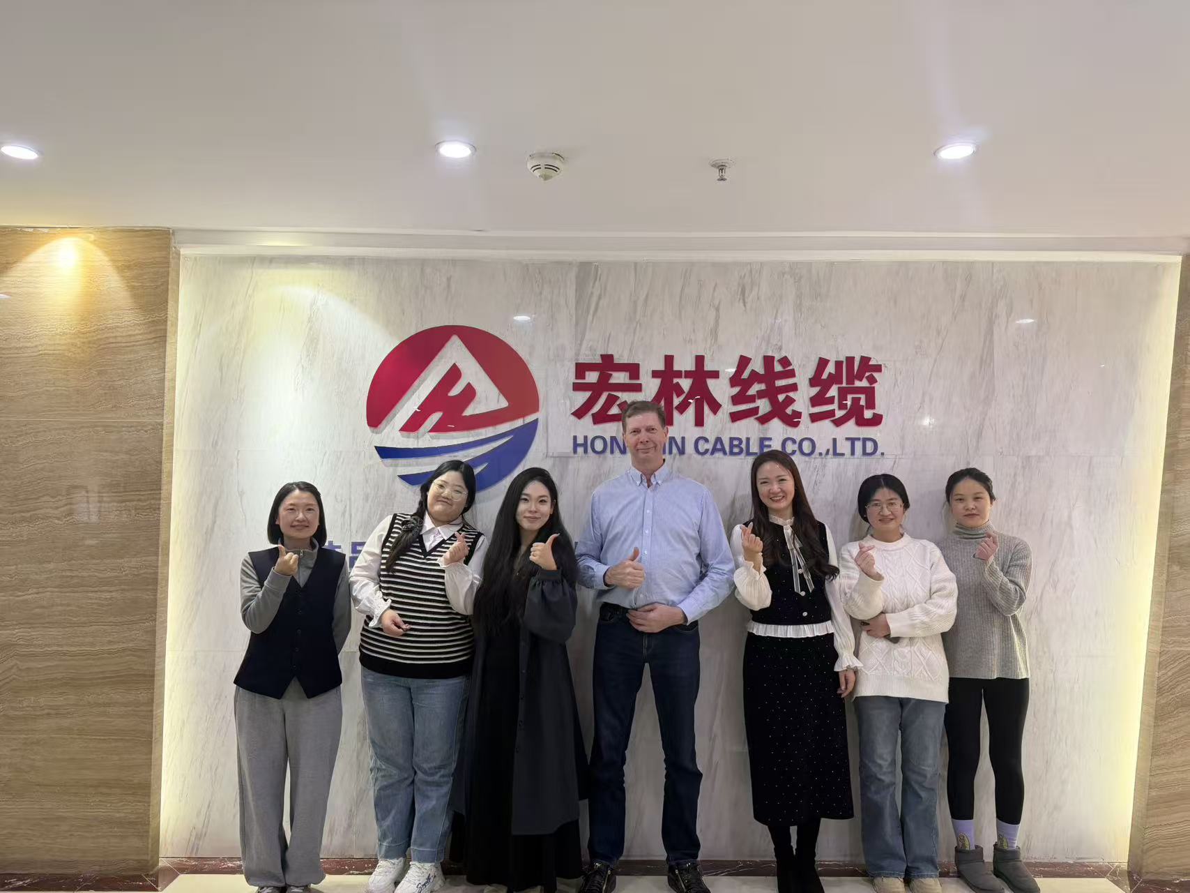 UK Clients Visit Hebei Honglin Cable Factory to Inspect Power Cable and Rubber Cable Production