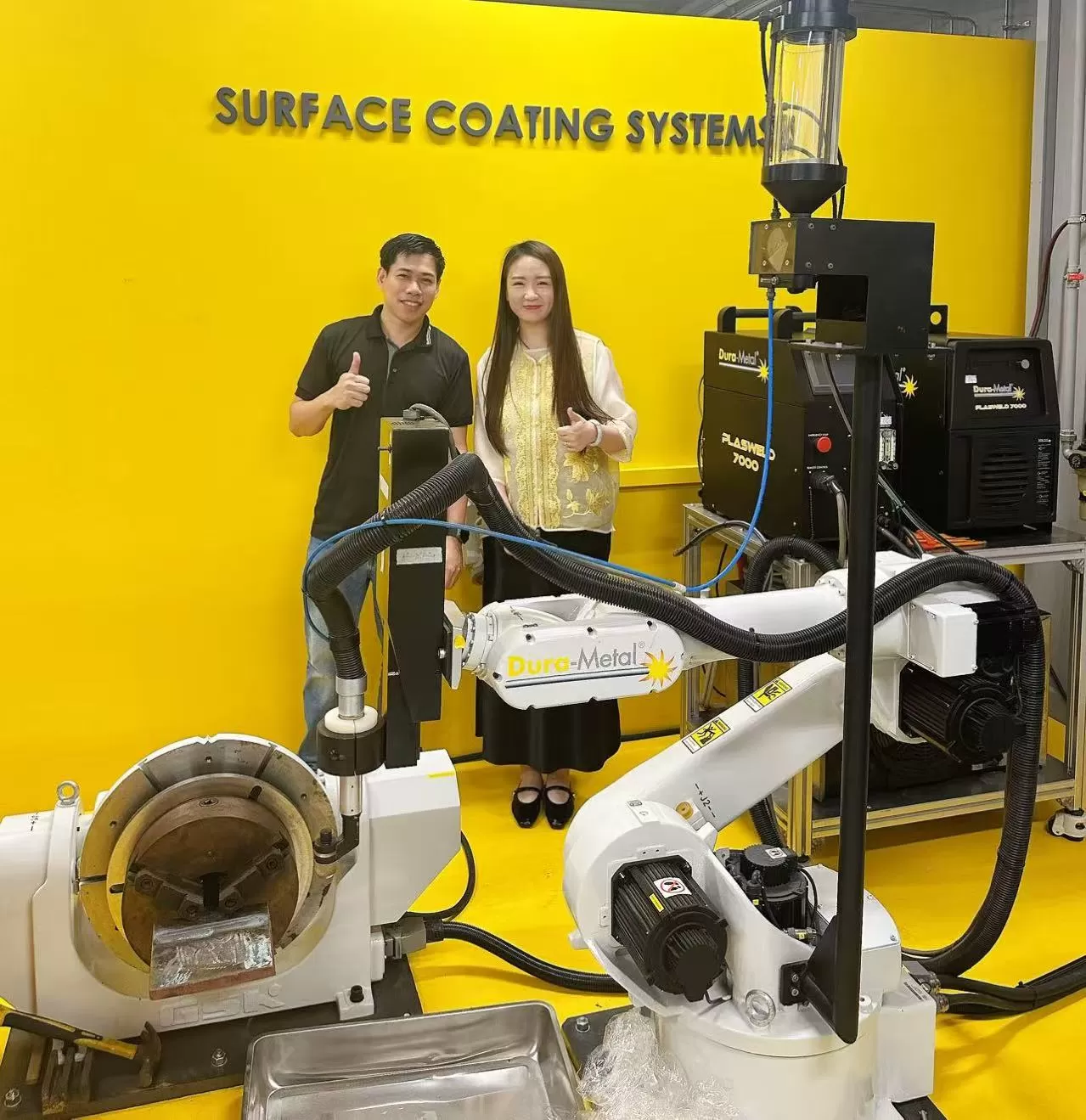 Honglincable General Manager Nikita Visits Clients in Singapore: Strengthening Partnerships in Southeast Asia